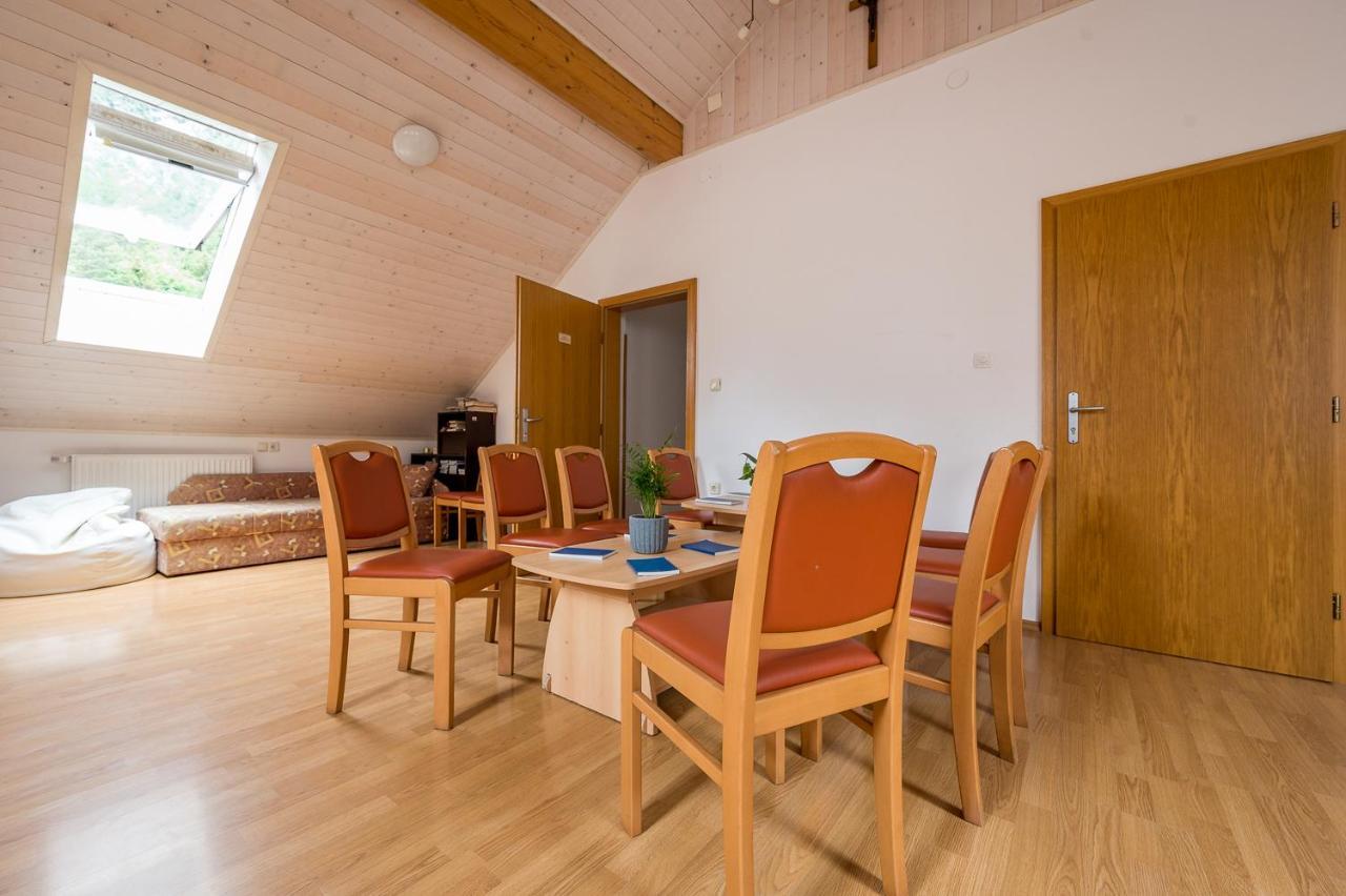 Hostel Kronotop In Triglav National Park Log pod Mangartom Zewnętrze zdjęcie